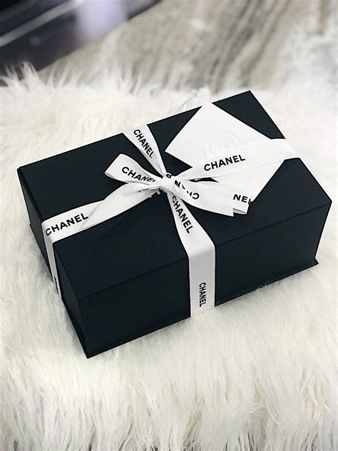 chanel gift packaging|chanel gift wrapping.